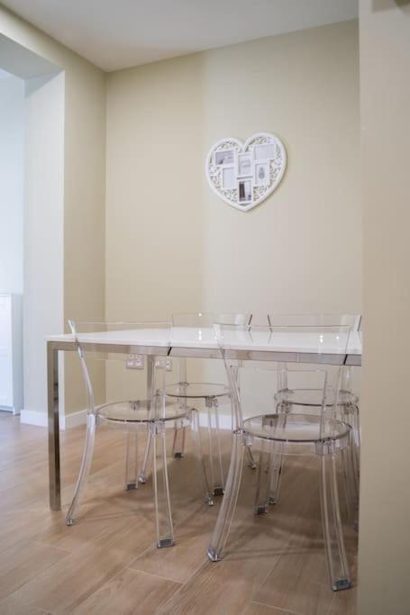 Optimus Corazon De Triana Apartment เซบีญา ภายนอก รูปภาพ